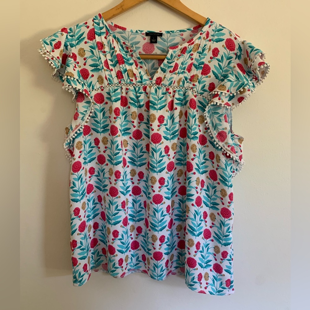 Ann Taylor White Floral Print Ruffle Sleeve Blouse Size L